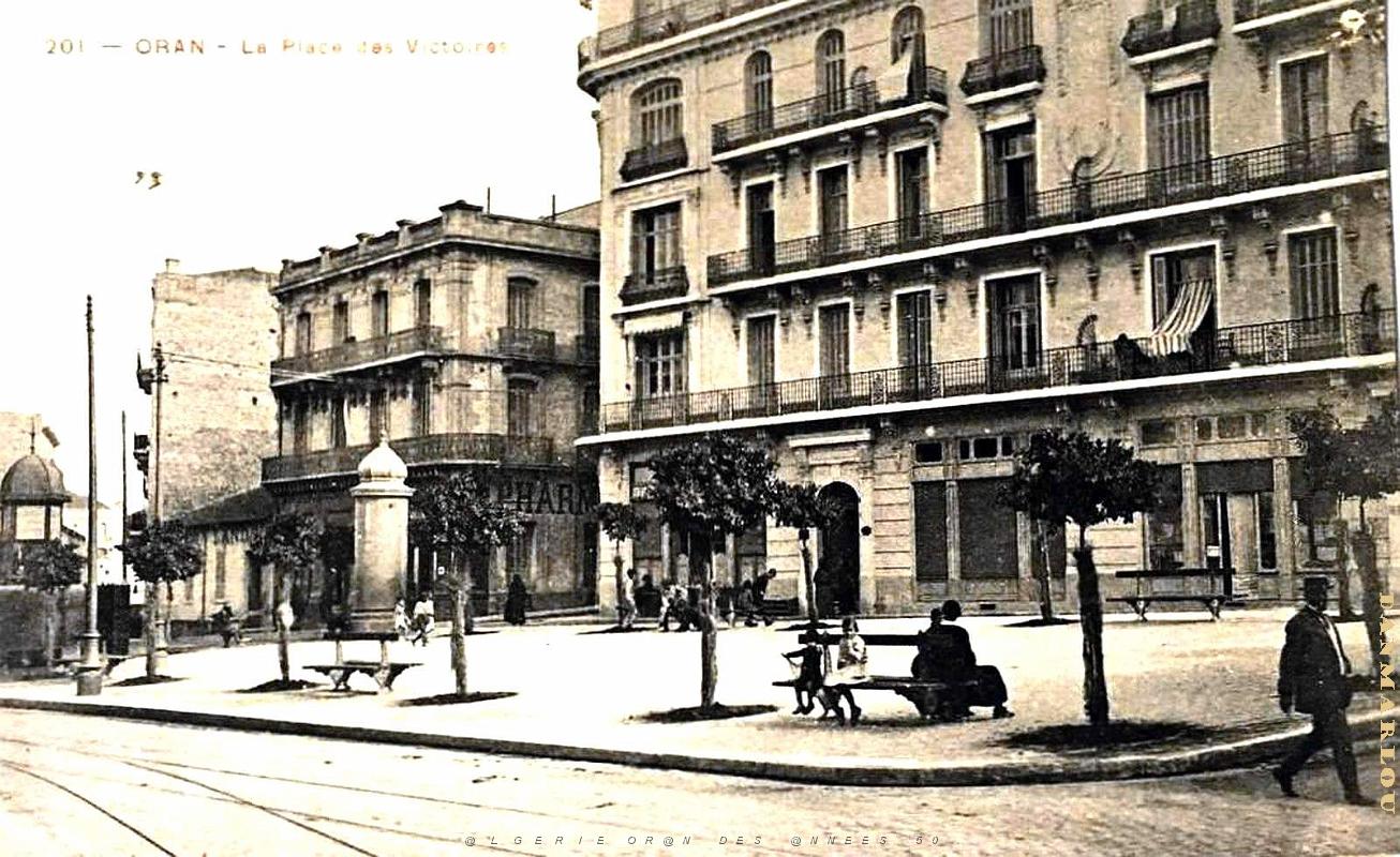 Oran - Place des Victoires 1.jpg